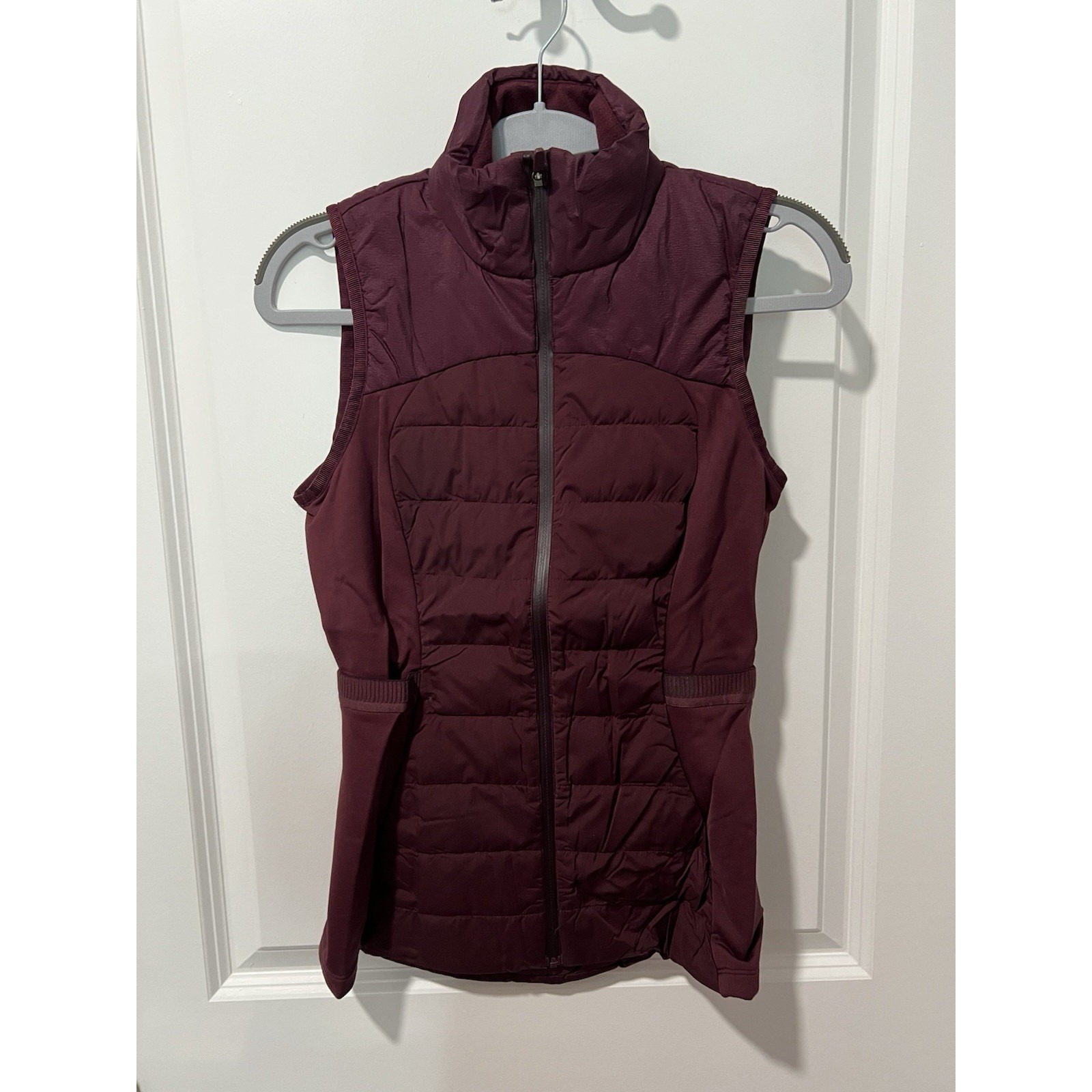 Lululemon Vest Womens Maroon Down For It All Puffer Primaloft Goose Down Size 2
